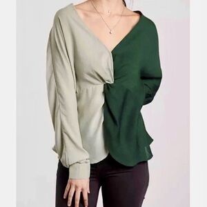 Buckle Black Colorblock Surplice Relaxed Fit Long Sleeve Top Green Size S